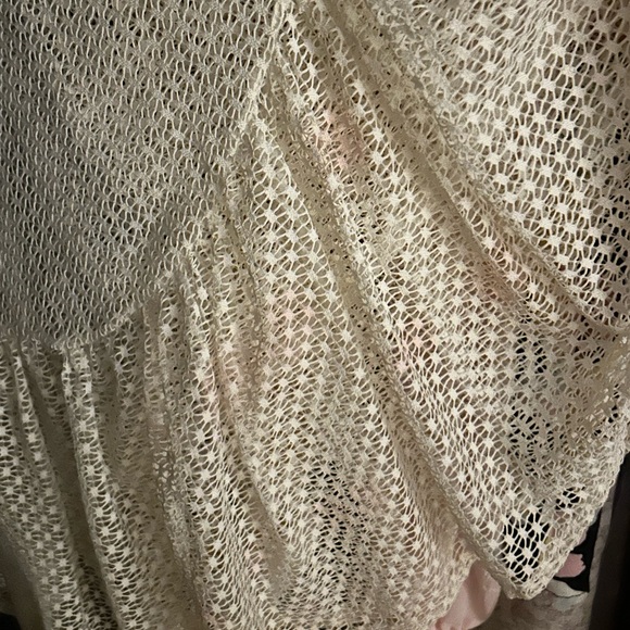 Wore once for a few hours. Pink stain on bottom of back of skirt. Super cute. - Picture 5 of 5